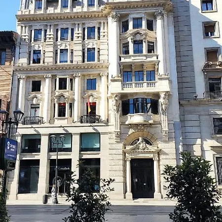 Calle Alfonso I Apartman